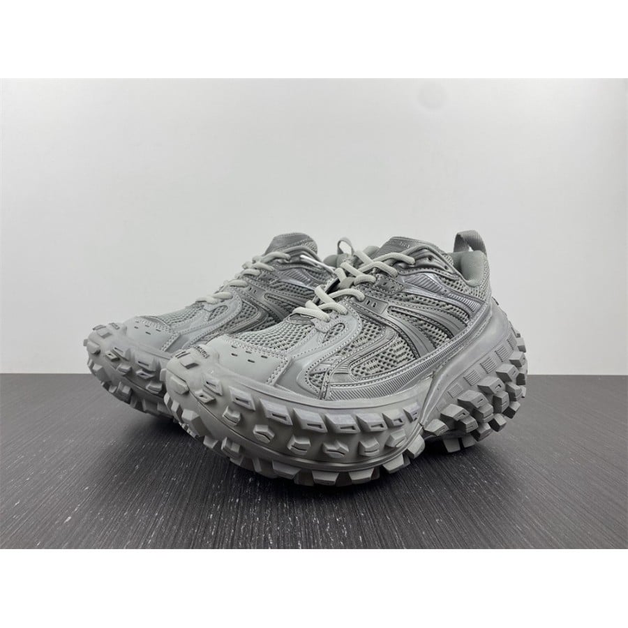 Balenciag* Bouncer Sneaker 'Worn-Out - Grey'