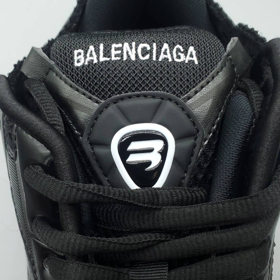 Balenciag* Runner Sneaker 