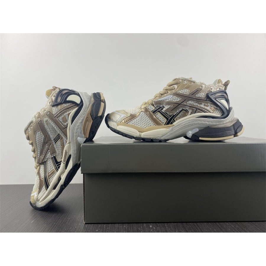 Balenciag* Runner Sneaker 'Beige'