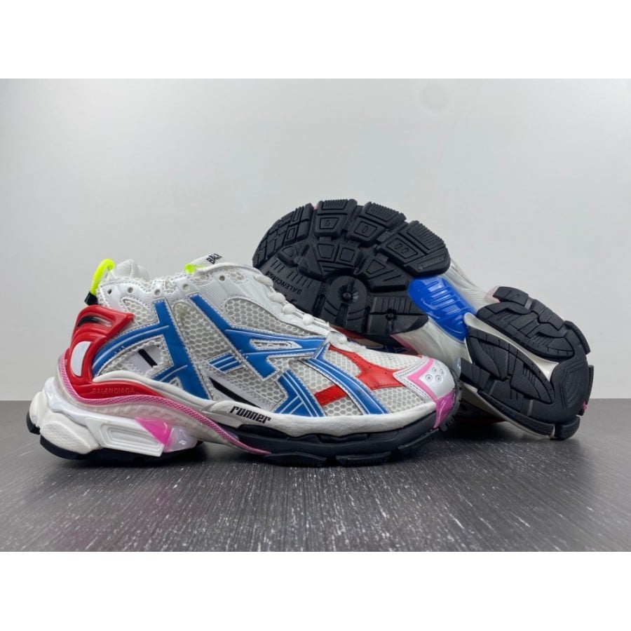 Balenciag* Runner Sneaker 