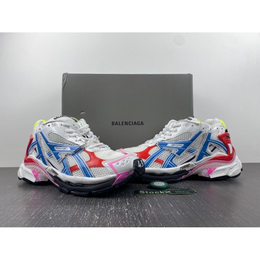 Balenciag* Runner Sneaker 