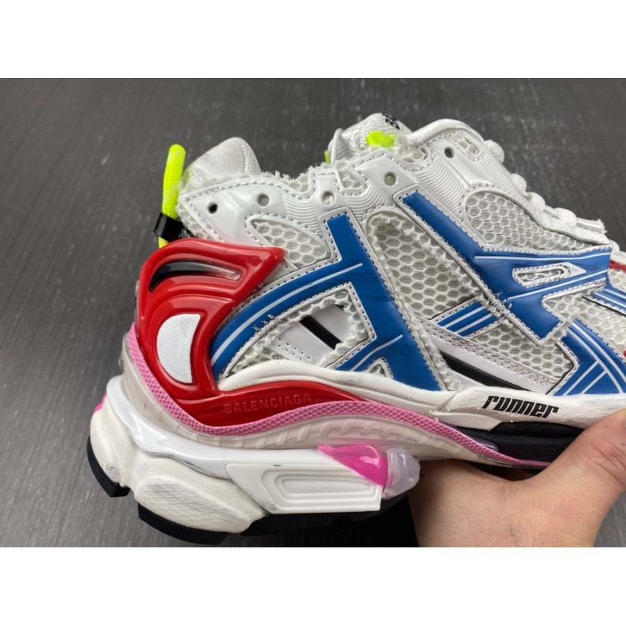 Balenciag* Runner Sneaker 