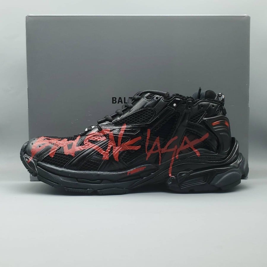 Balenciag* Runner Sneaker 