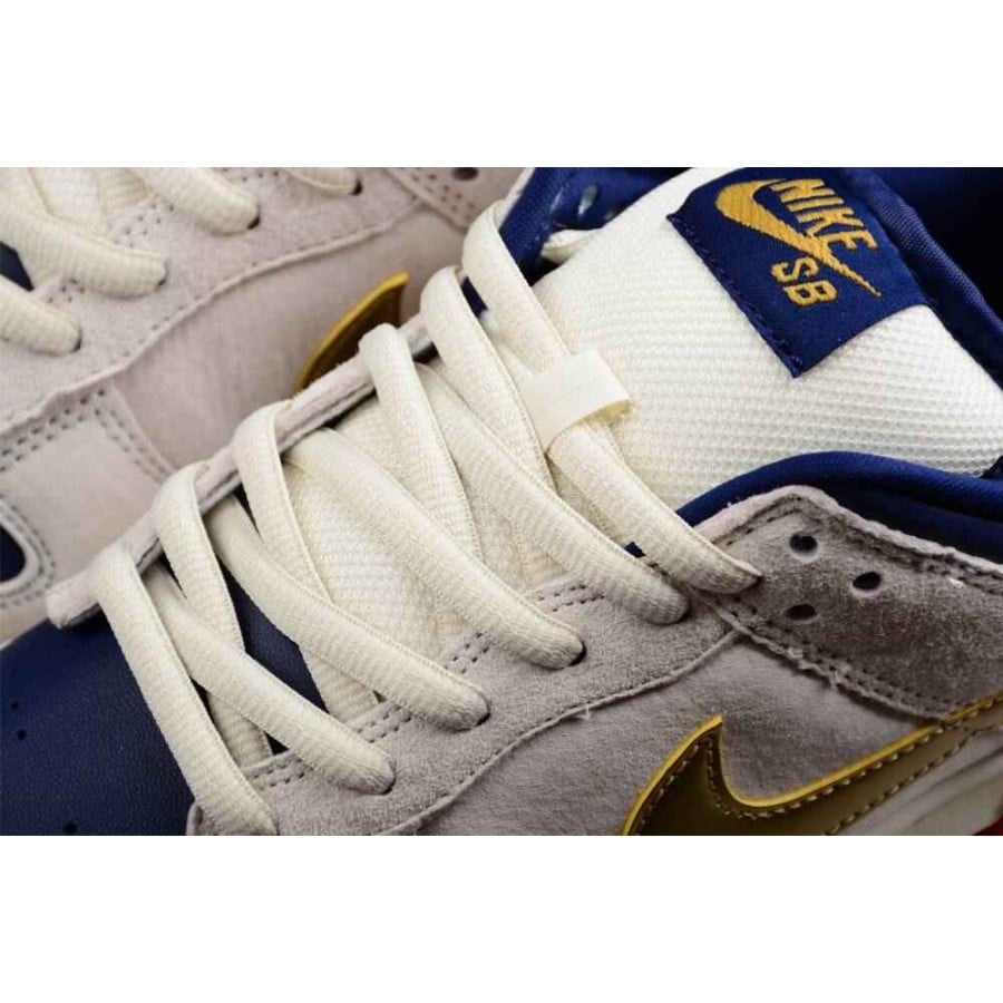 Dunk Low Pro SB