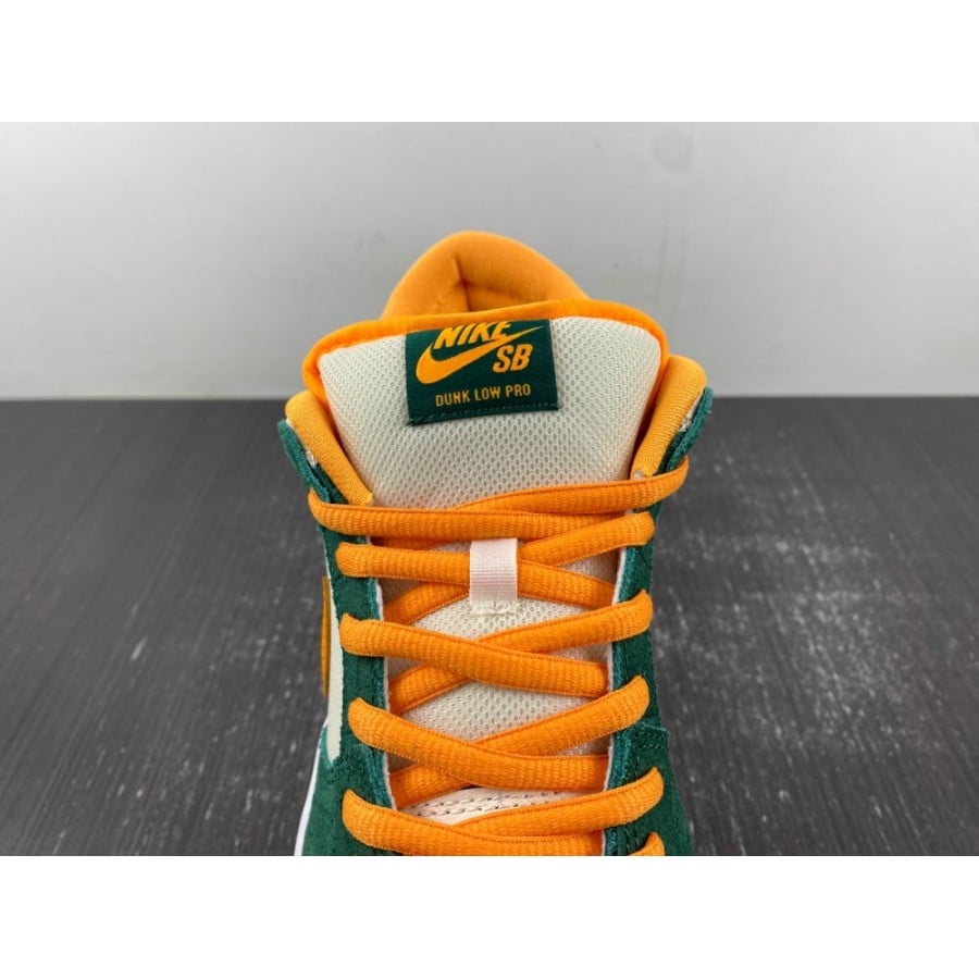 Dunk Low Pro SB 