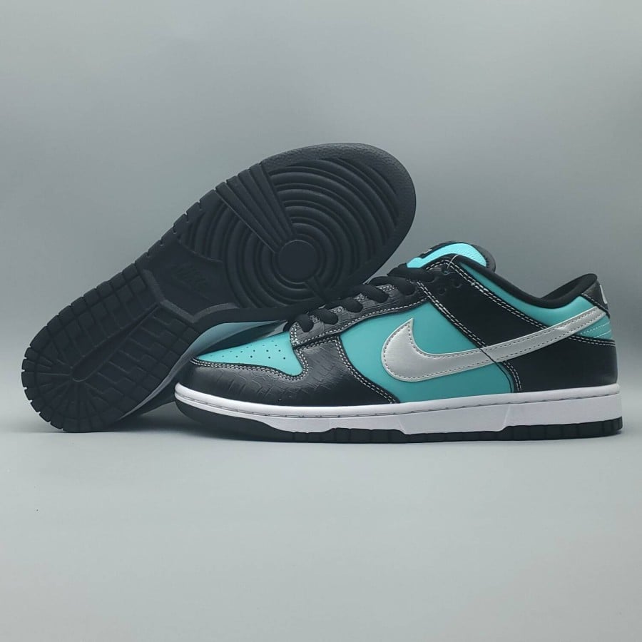 Diamond Supply Co. x Dunk Low Pro SB 