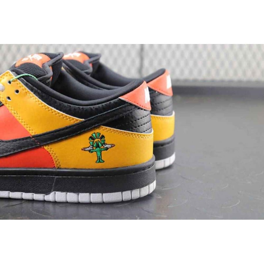 Dunk Low Pro SB