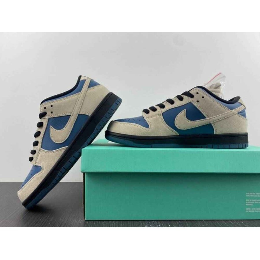 Dunk Low Pro SB 