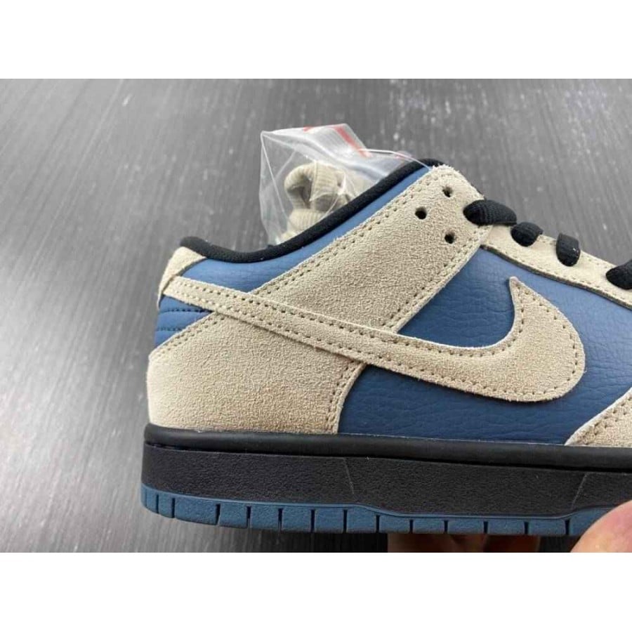 Dunk Low Pro SB 
