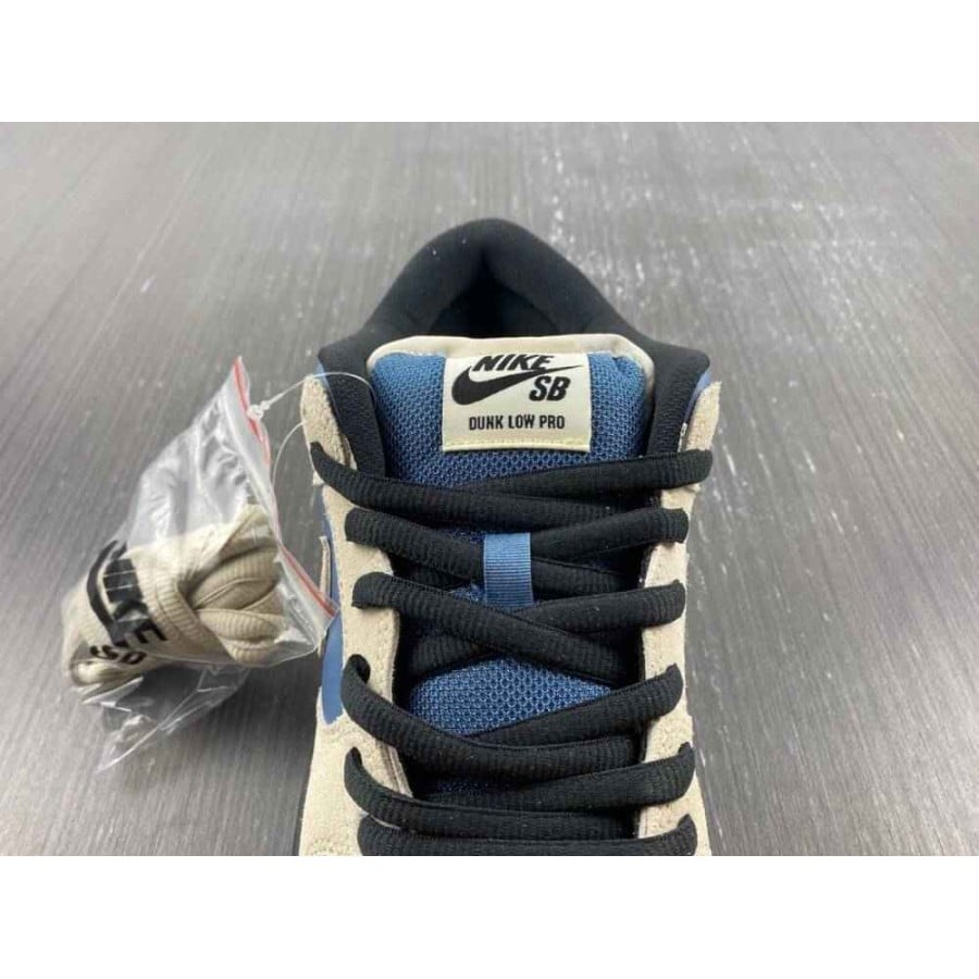 Dunk Low Pro SB 