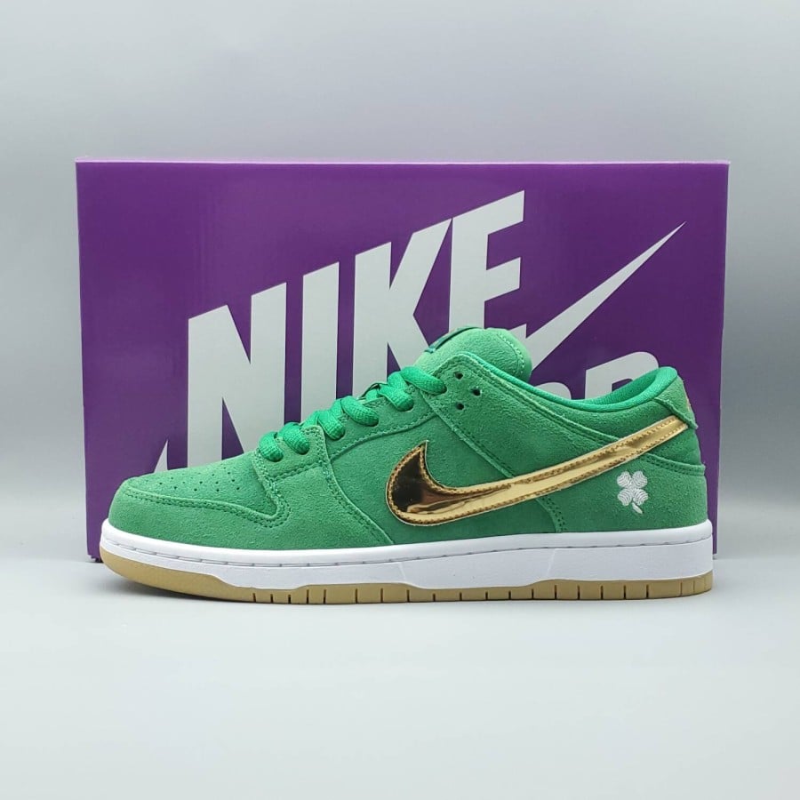 Dunk Low SB