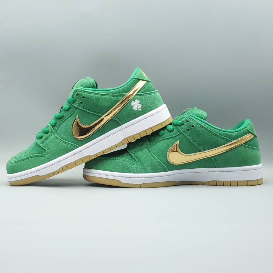 Dunk Low SB
