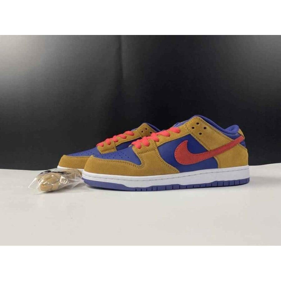 Dunk Low SB