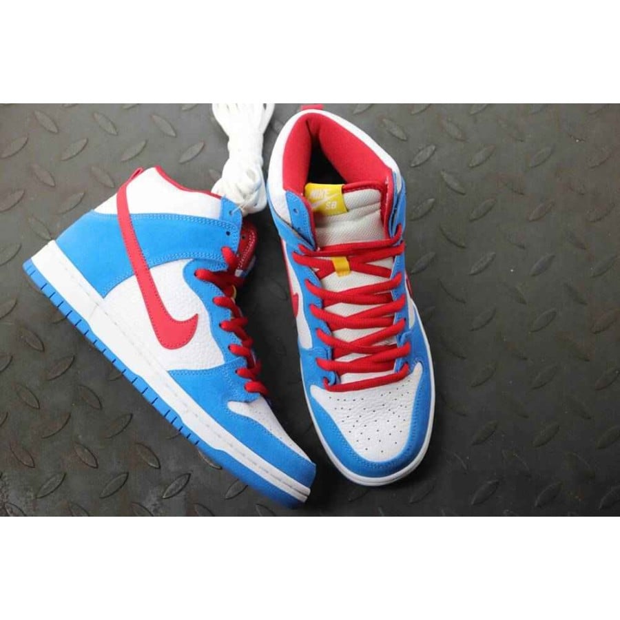 Dunk High SB