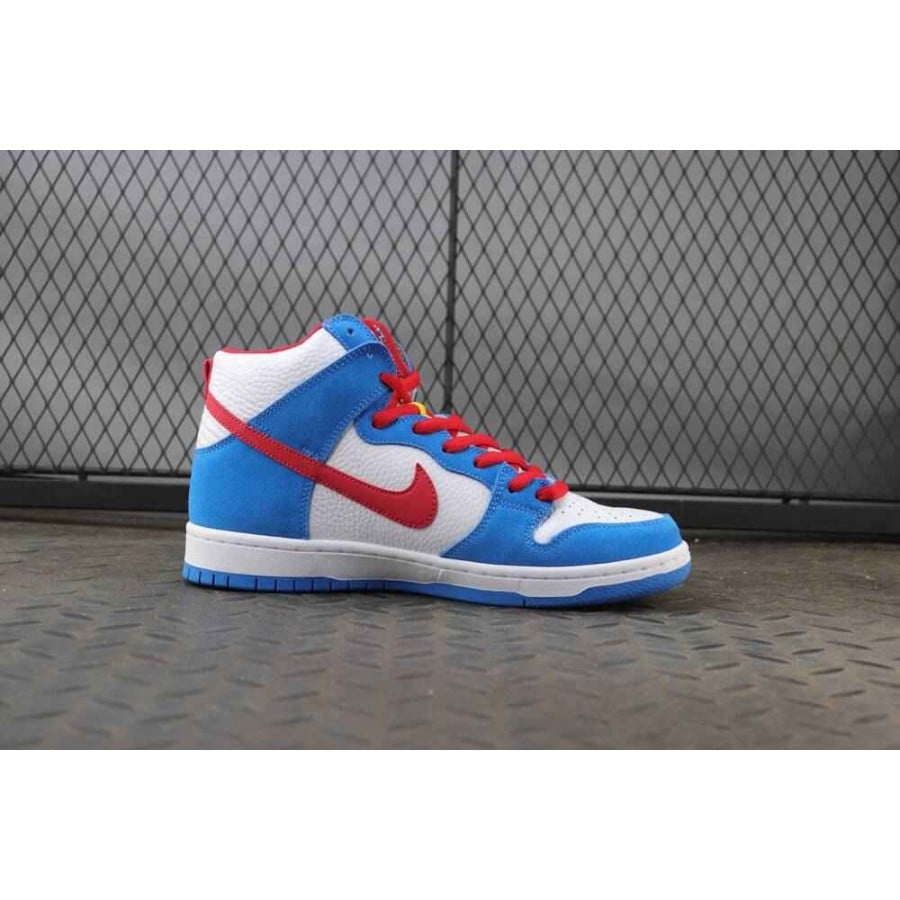 Dunk High SB