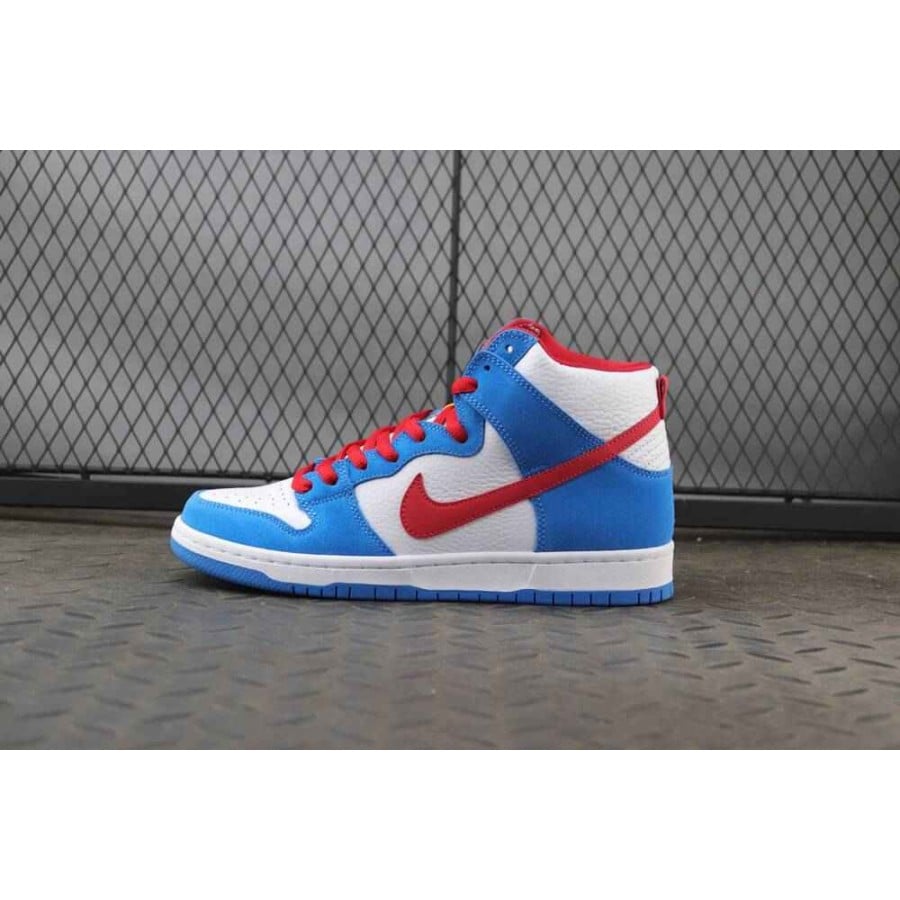 Dunk High SB