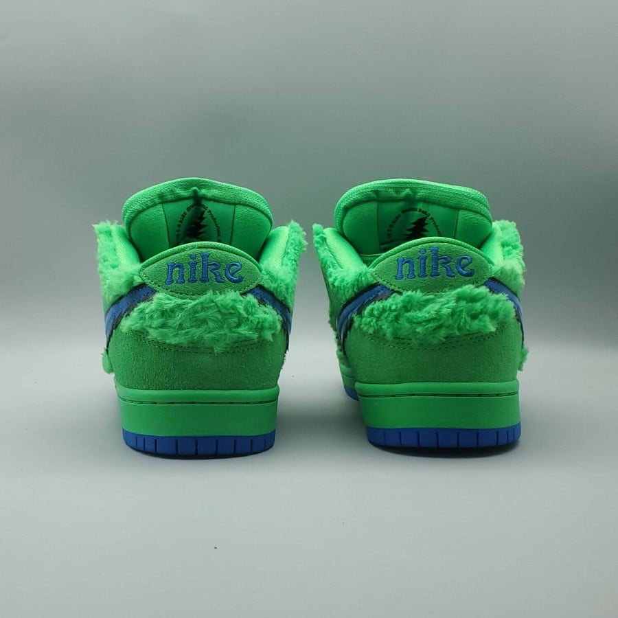 Grateful Dead x Dunk Low SB 