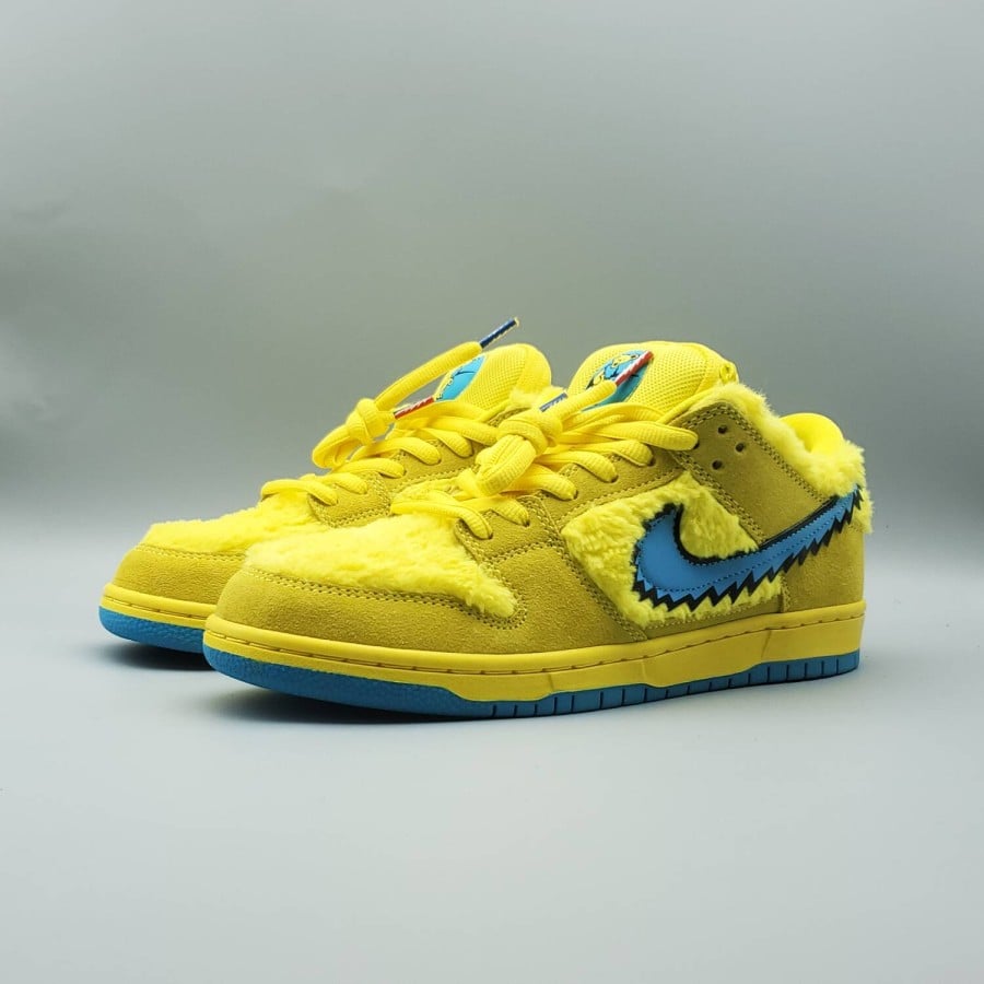 Grateful Dead x Dunk Low SB 