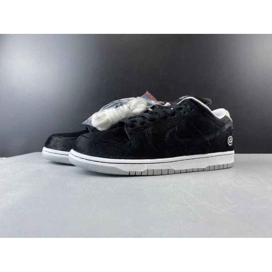 Medicom Toy x Dunk Low SB