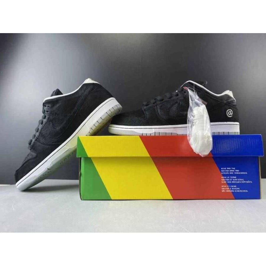 Medicom Toy x Dunk Low SB