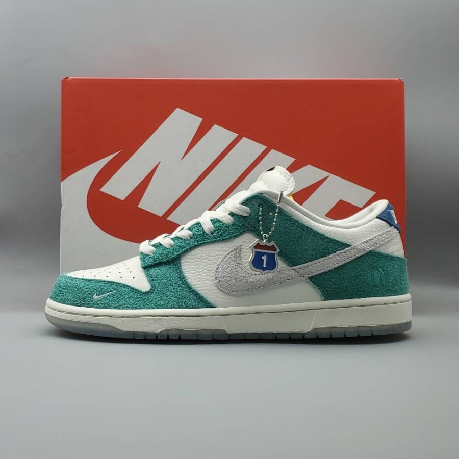 Kasina x Dunk Low