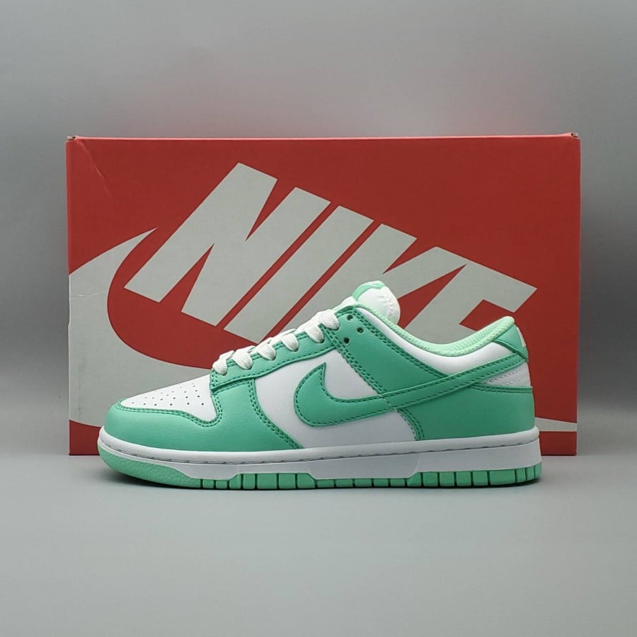 Wmns Dunk Low