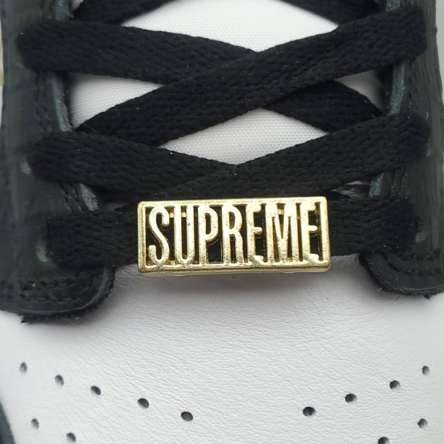 Supreme x Dunk Low OG SB QS 