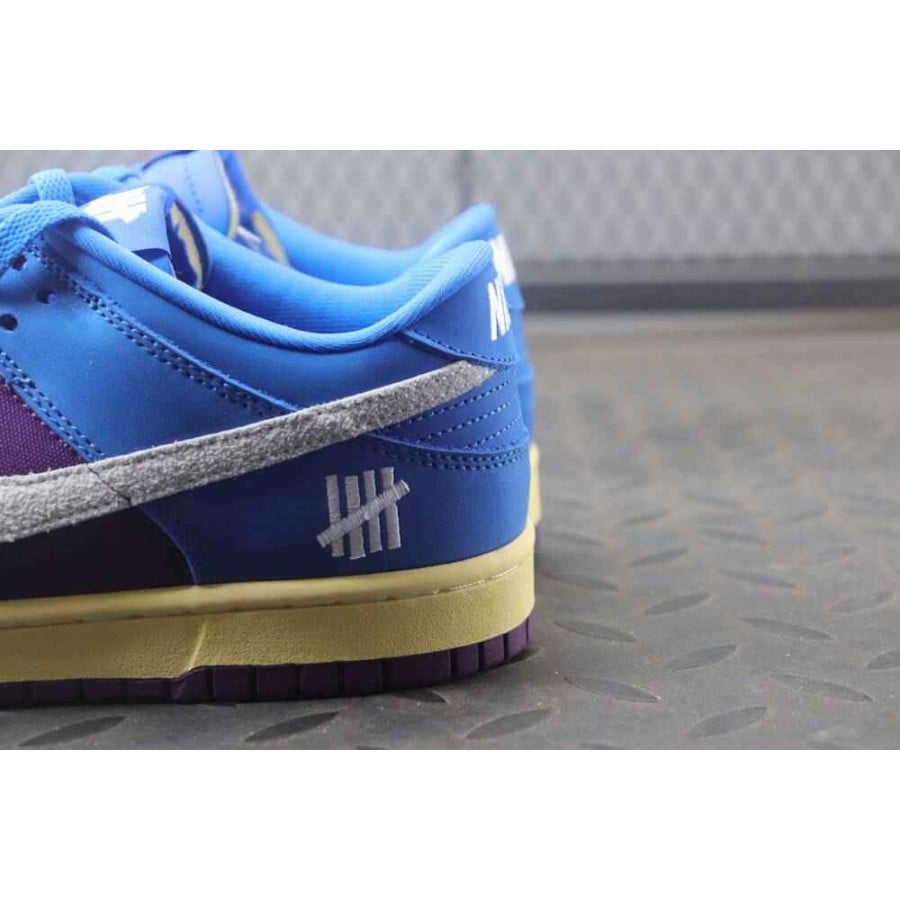 Undefeated x Dunk Low SP