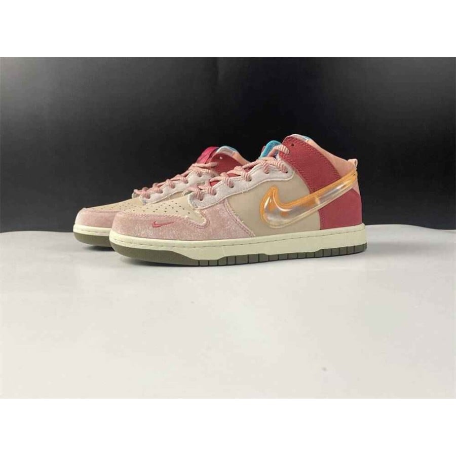 Social Status x Dunk Mid