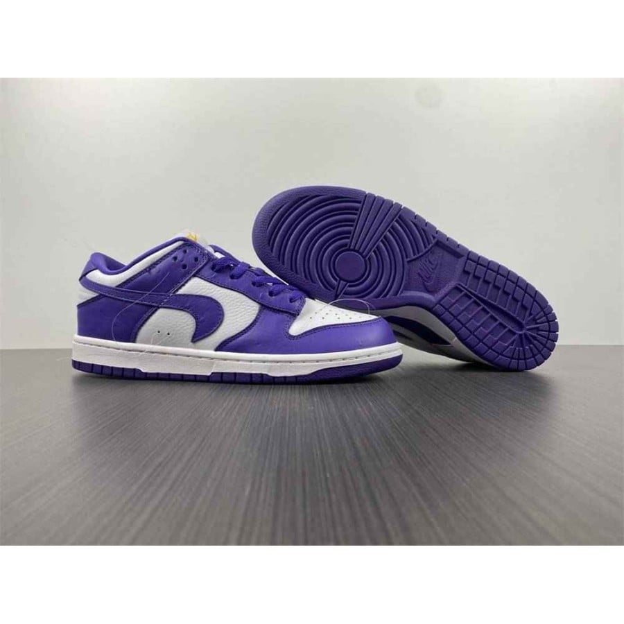 Wmns Dunk Low