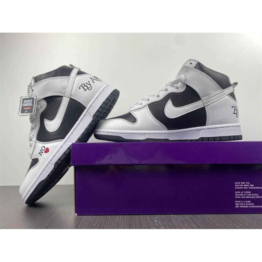 Supreme x Dunk High SB