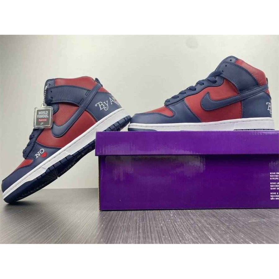 Supreme x Dunk High SB 