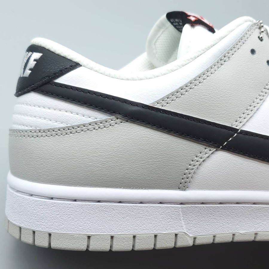 Dunk Low SE