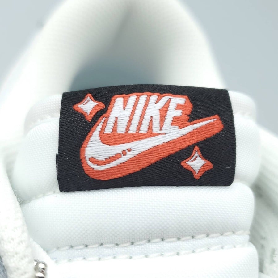 Dunk Low SE