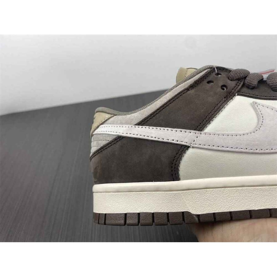 Otomo Katsuhiro x Nike SB Dunk Low 
