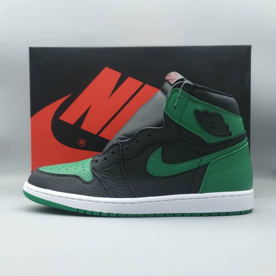 Air Jordan 1 Retro High OG