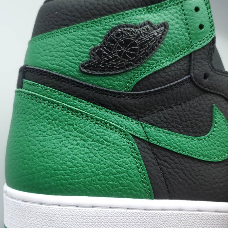 Air Jordan 1 Retro High OG