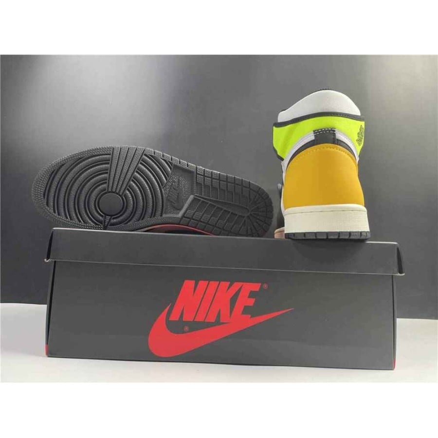 Air Jordan 1 Retro High OG 'Volt Gold'