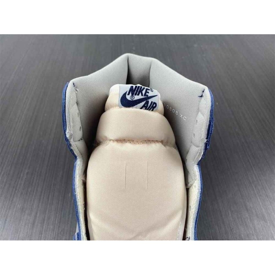 Air Jordan 1 Retro High