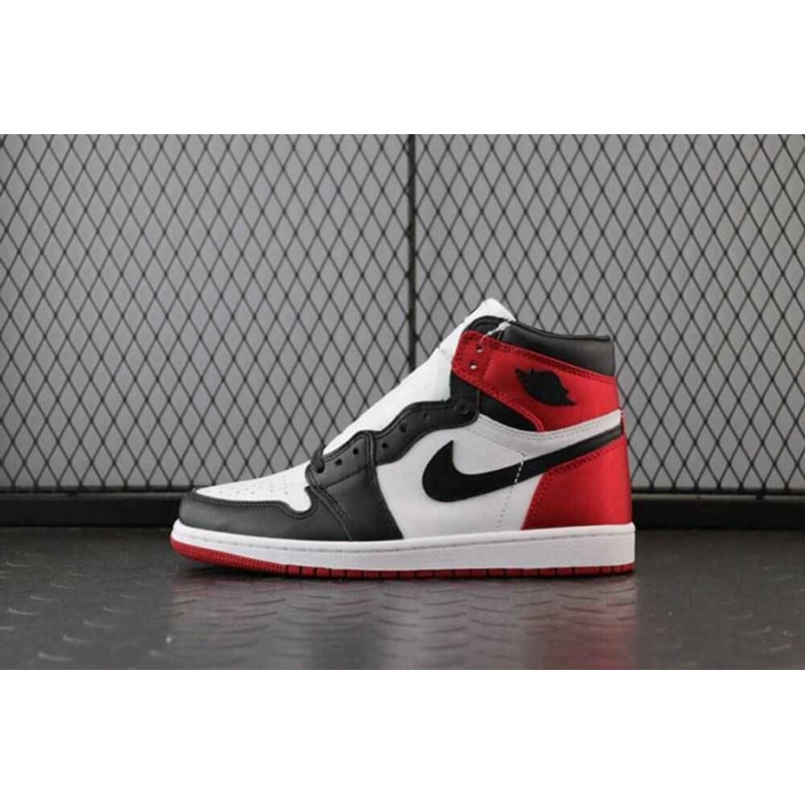 Wmns Air Jordan 1 Retro High 