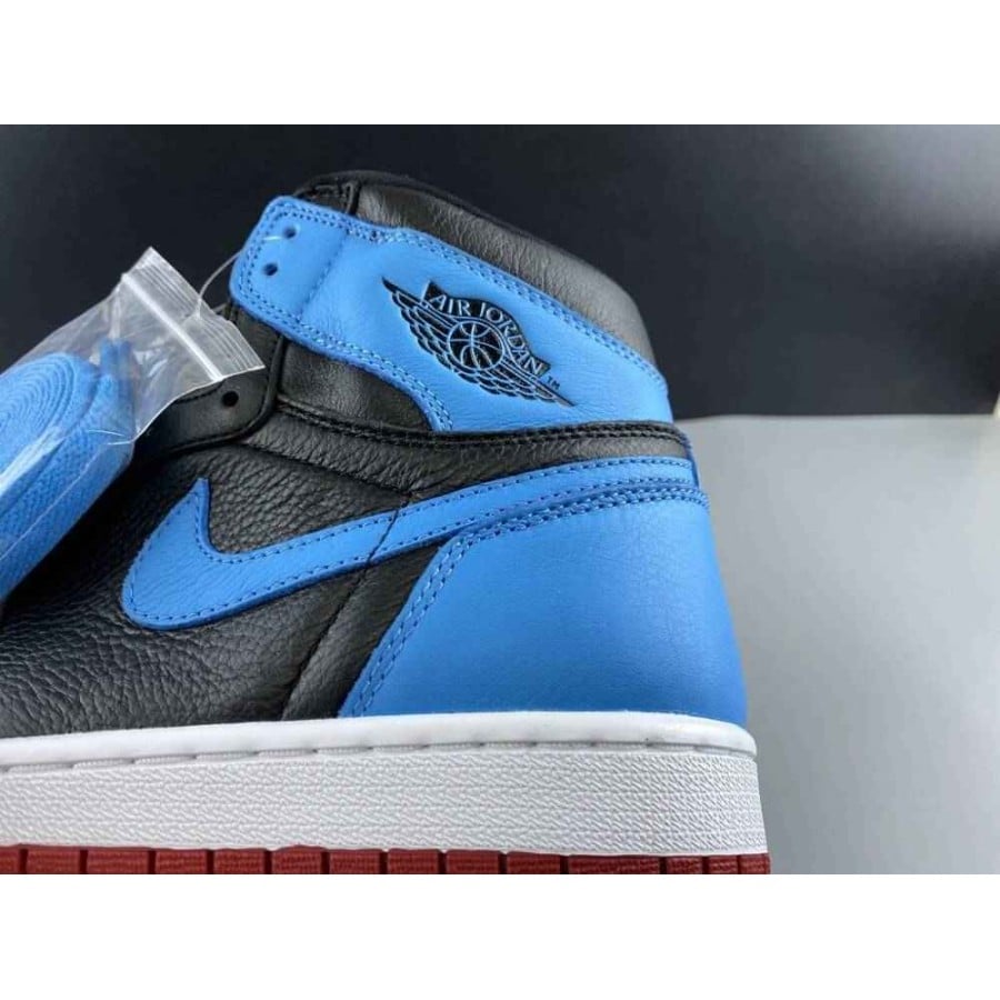 Wmns Air Jordan 1 High OG