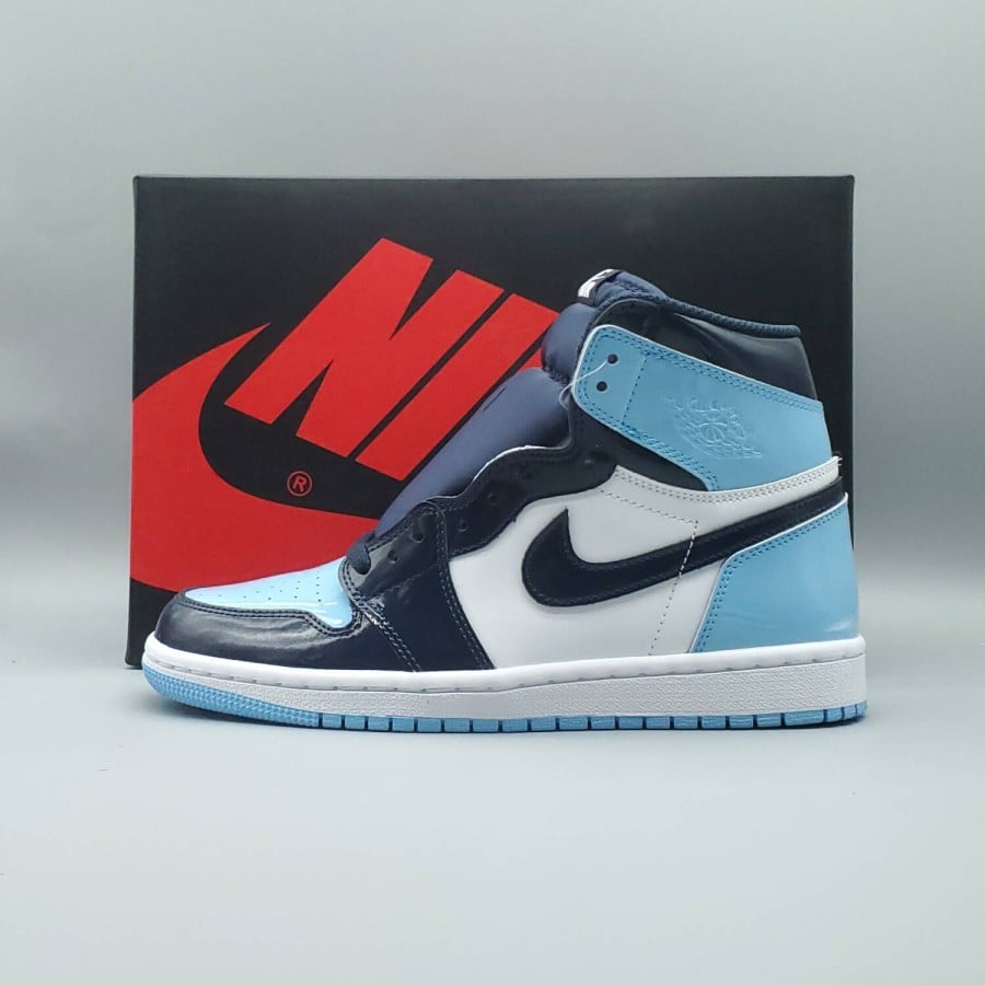 Wmns Air Jordan 1 Retro High OG 