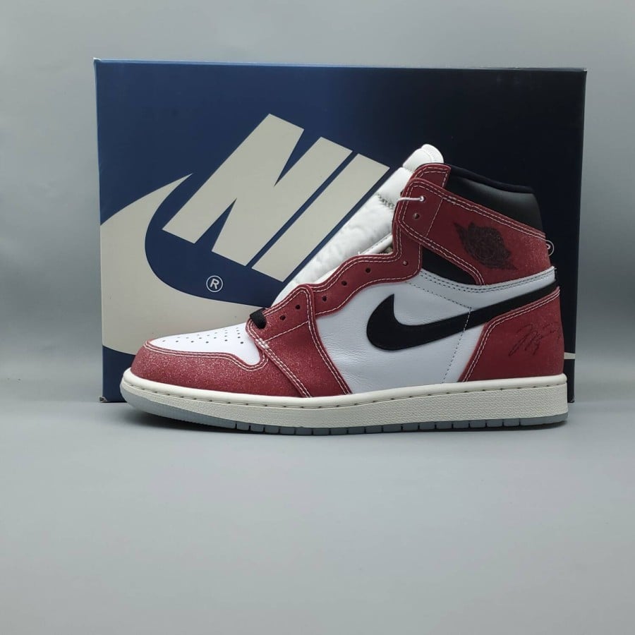 Trophy Room x Air Jordan 1 Retro High OG SP 