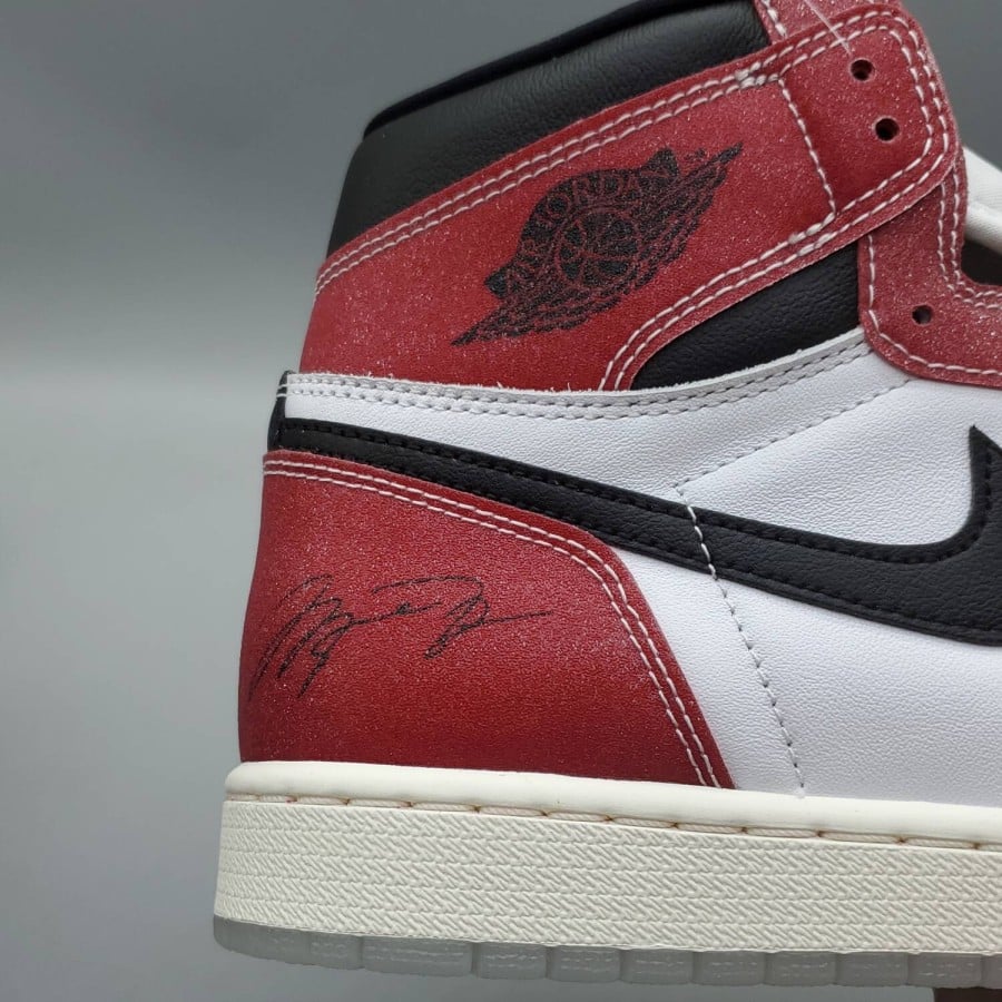 Trophy Room x Air Jordan 1 Retro High OG SP 
