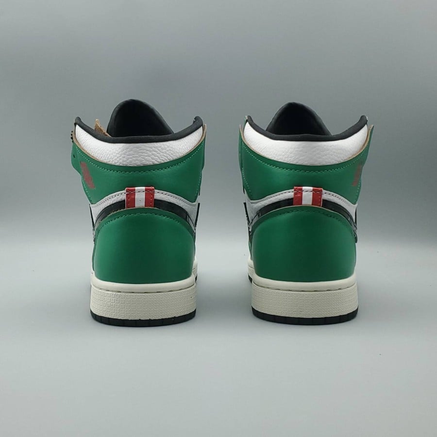 Wmns Air Jordan 1 Retro High OG 