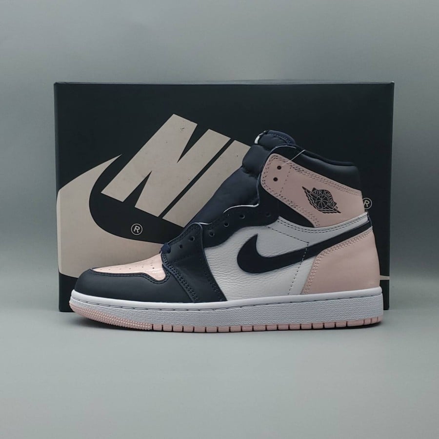 Wmns Air Jordan 1 Retro High OG SE 
