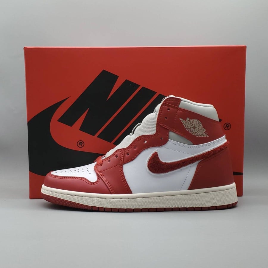 Wmns Air Jordan 1 High OG 