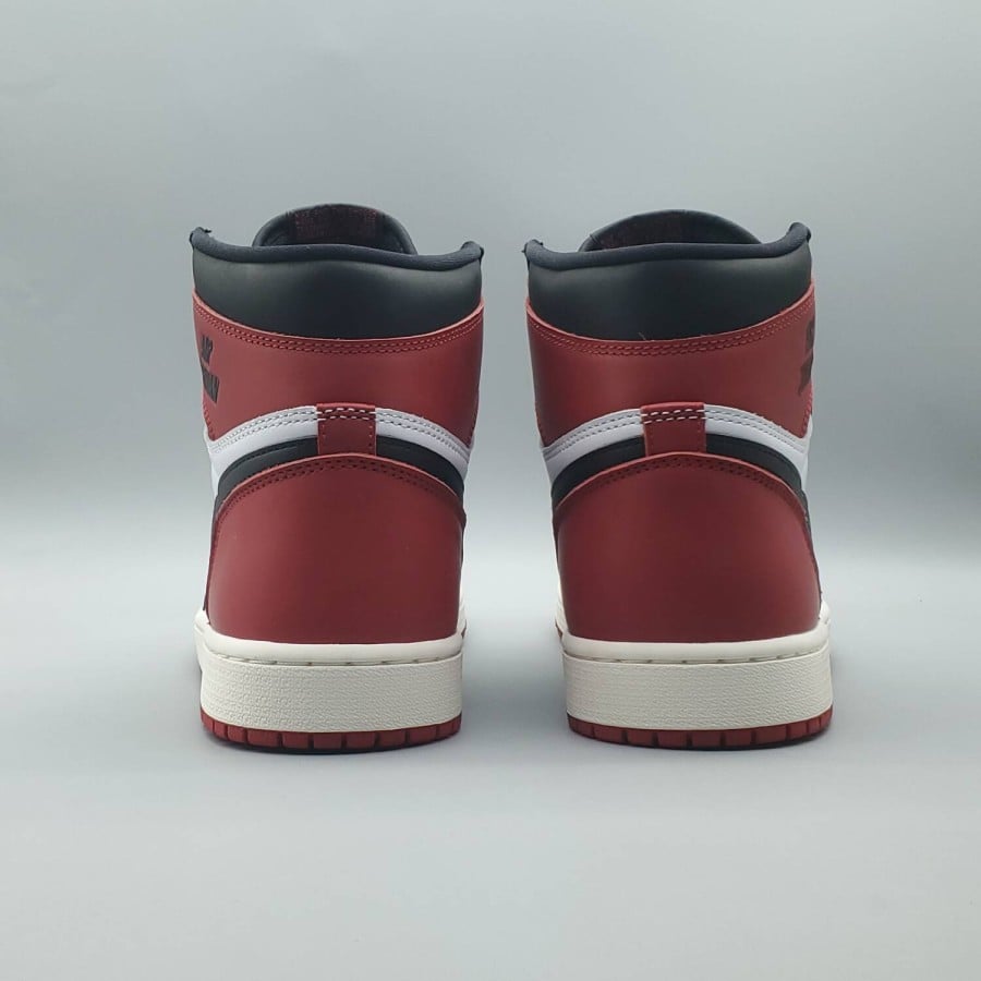 Air Jordan 1 Retro High OG 
