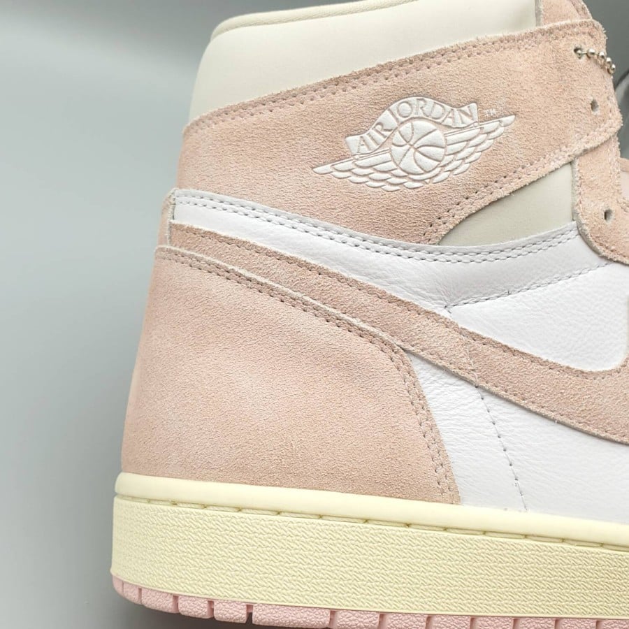 Wmns Air Jordan 1 Retro High OG