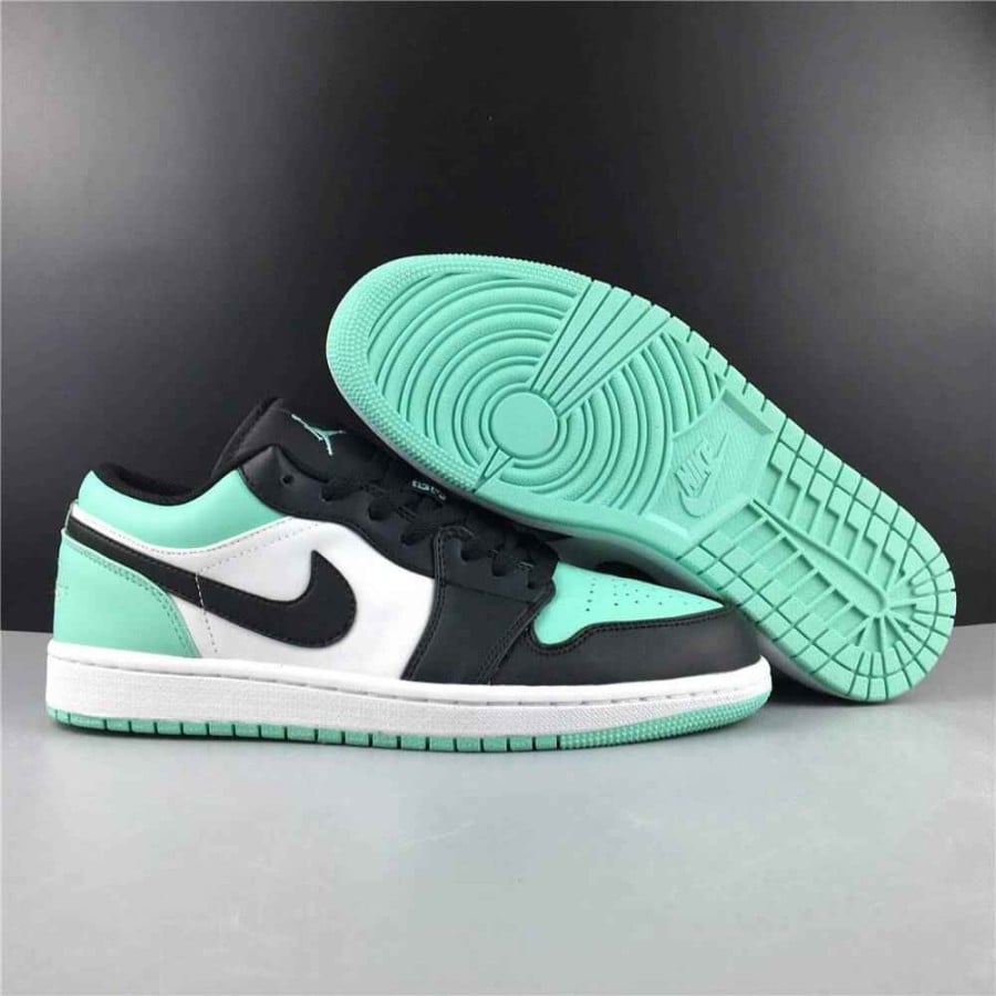 Air Jordan 1 Retro Low 